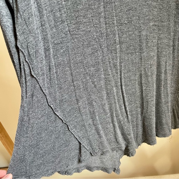 Flowy Raw Hem Seam Detail V-neck Top in Charcoal - S - Picture 2 of 3